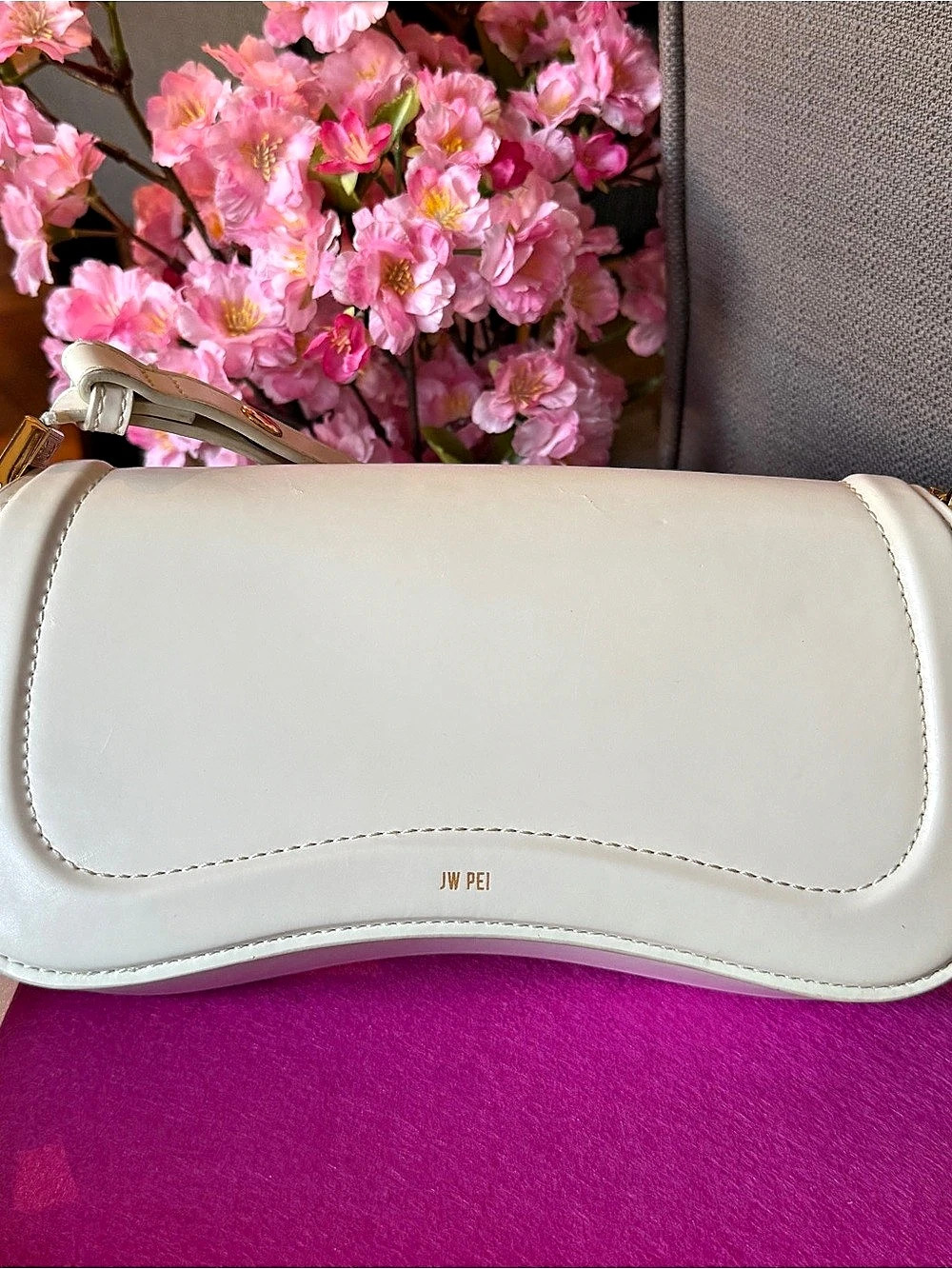 JW PEI Joy Shoulder Bag White - Picture 14 of 15